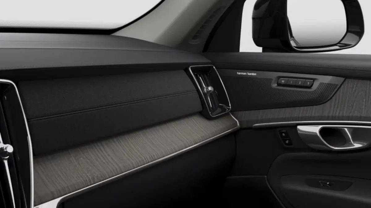 Volvo XC90 nuova a Milano (3)