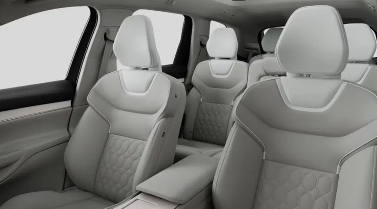 Volvo EX90 nuova a Milano (12)