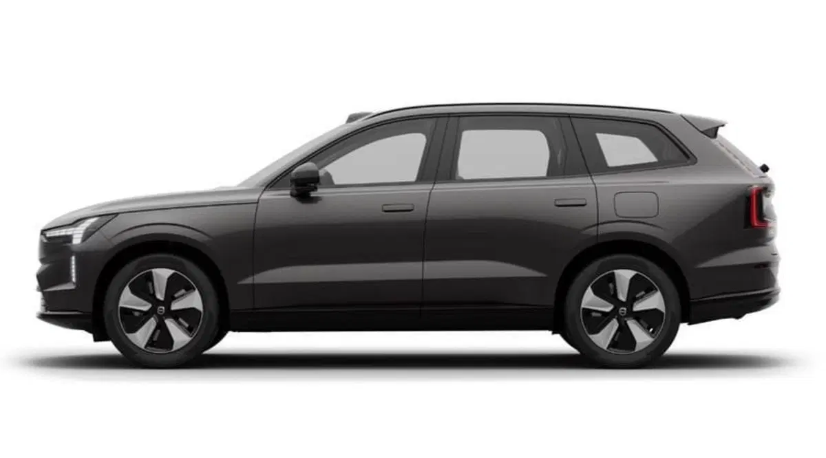 Volvo EX90 nuova a Milano (6)
