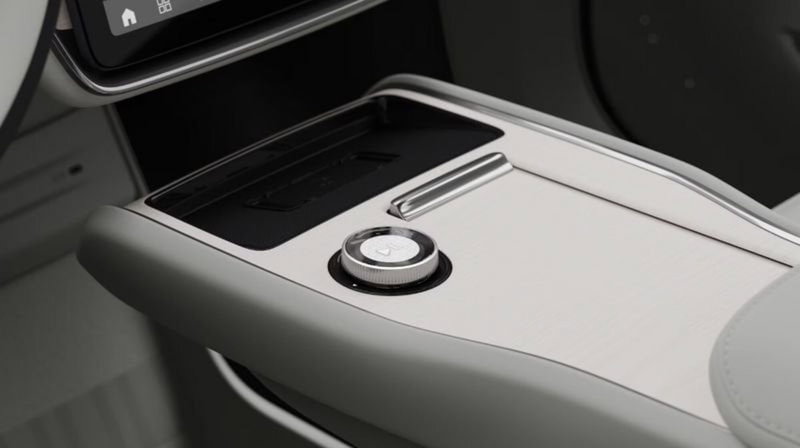 Volvo EX90 nuova a Milano (8)