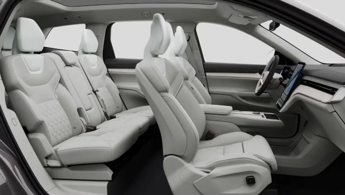 Volvo EX90 nuova a Milano (9)
