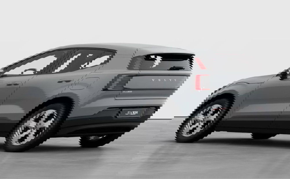 Volvo EX30 nuova a Milano (3)