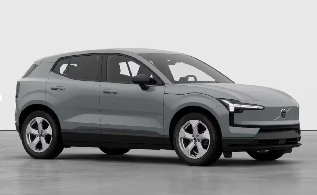 Volvo EX30 nuova a Milano (4)