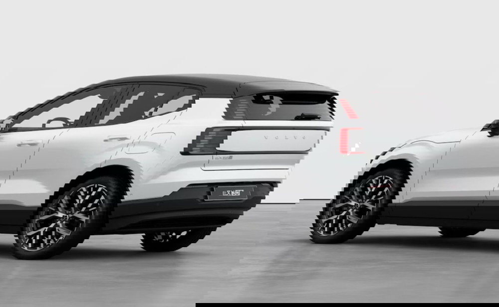 Volvo EX30 nuova a Milano (2)