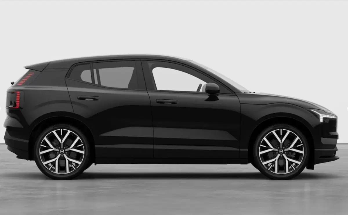 Volvo EX30 nuova a Milano (6)