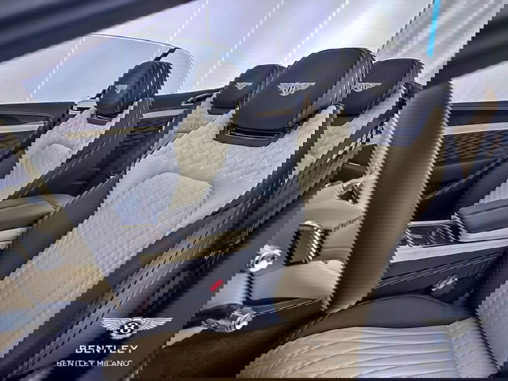 Bentley Continental GTC nuova a Milano (10)