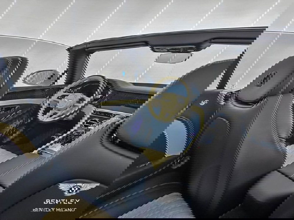 Bentley Continental GTC nuova a Milano (12)