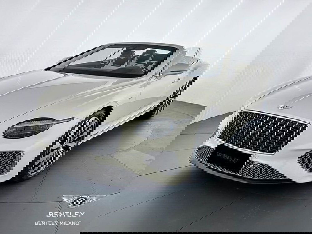 Bentley Continental GTC nuova a Milano (4)