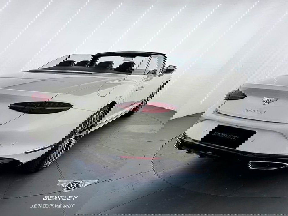 Bentley Continental GTC nuova a Milano (8)