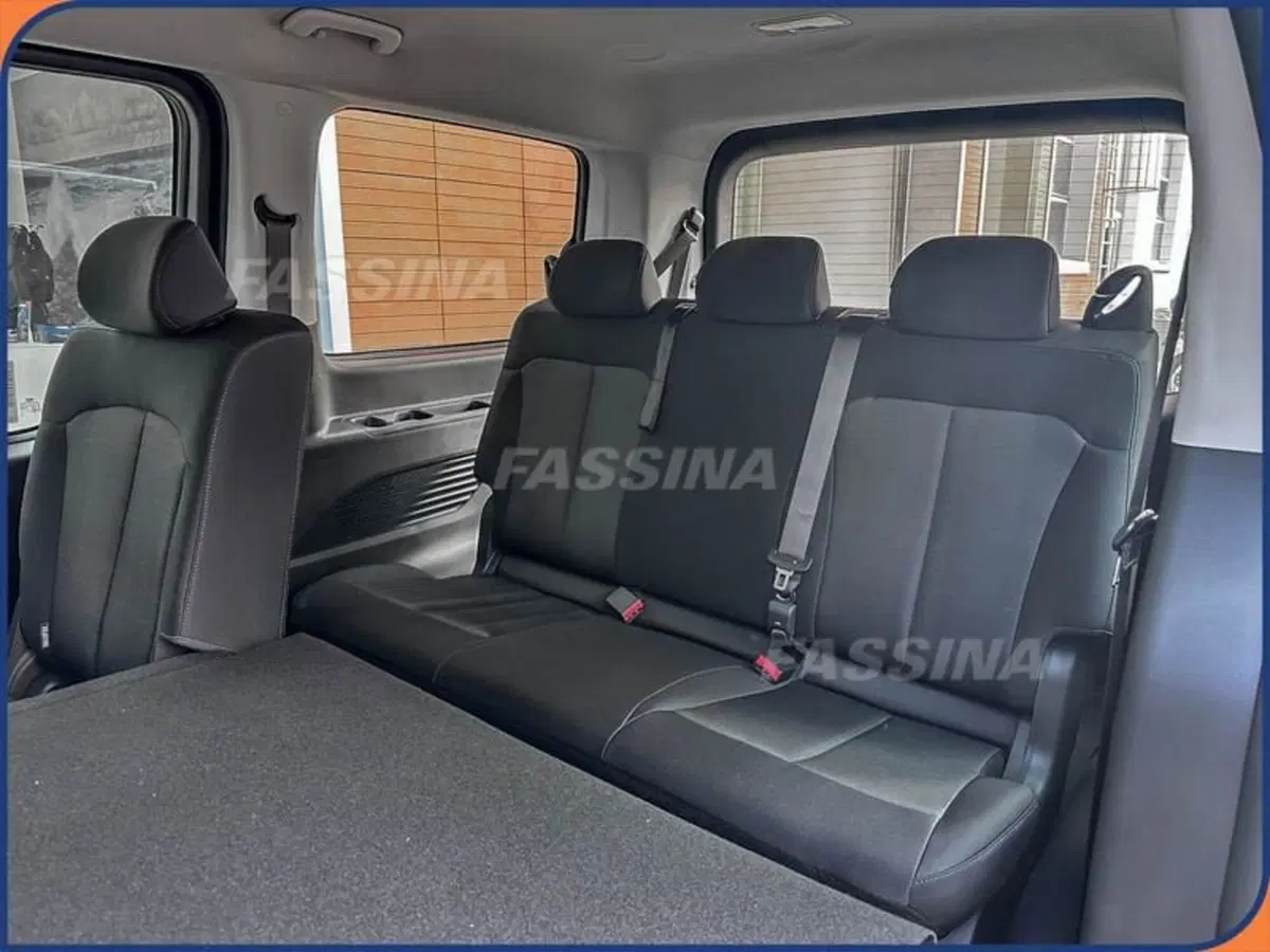 Hyundai Staria nuova a Milano (11)