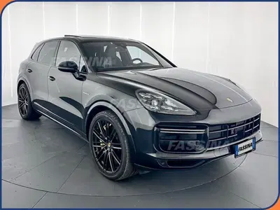 Porsche Cayenne Coup&eacute; 4.0 V8 Turbo S E-Hybrid del 2020 usata a Milano