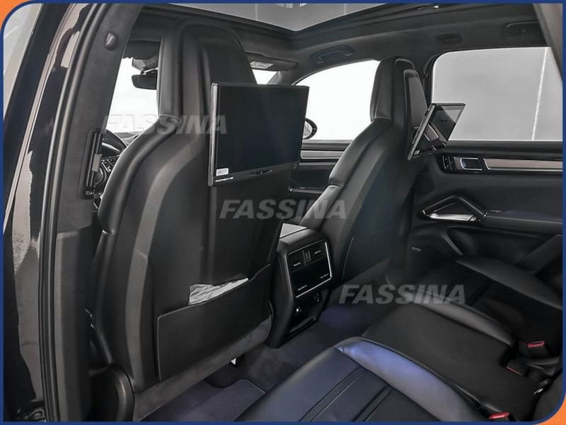 Porsche Cayenne Coupé usata a Milano (12)