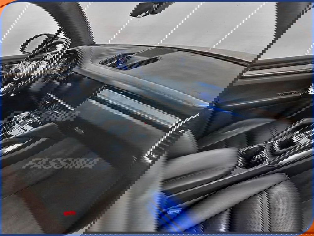 Porsche Cayenne Coupé usata a Milano (15)