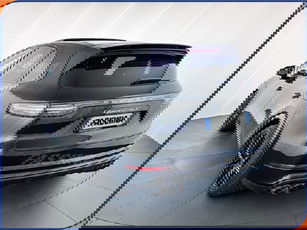 Porsche Cayenne Coupé usata a Milano (4)