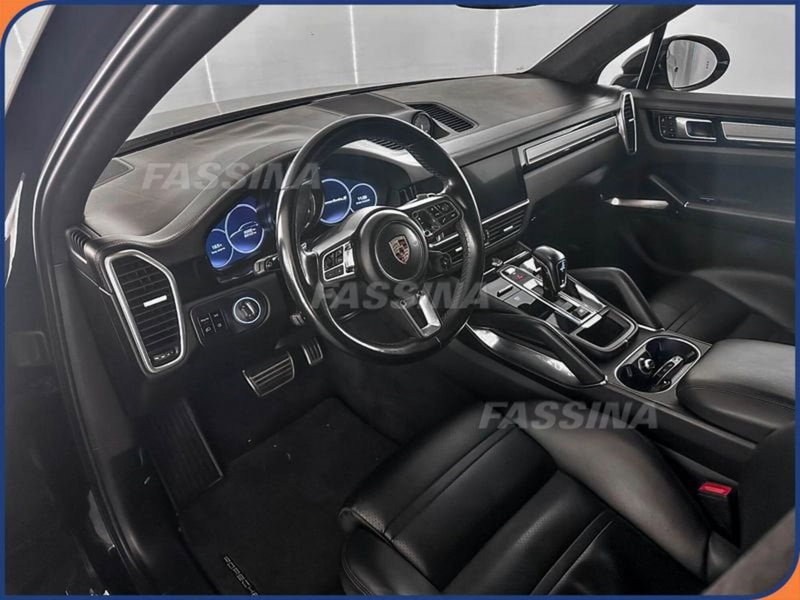 Porsche Cayenne Coupé usata a Milano (9)