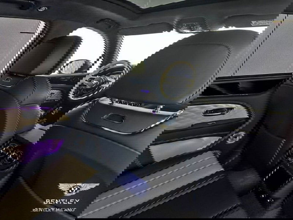 Bentley Bentayga usata a Milano (13)