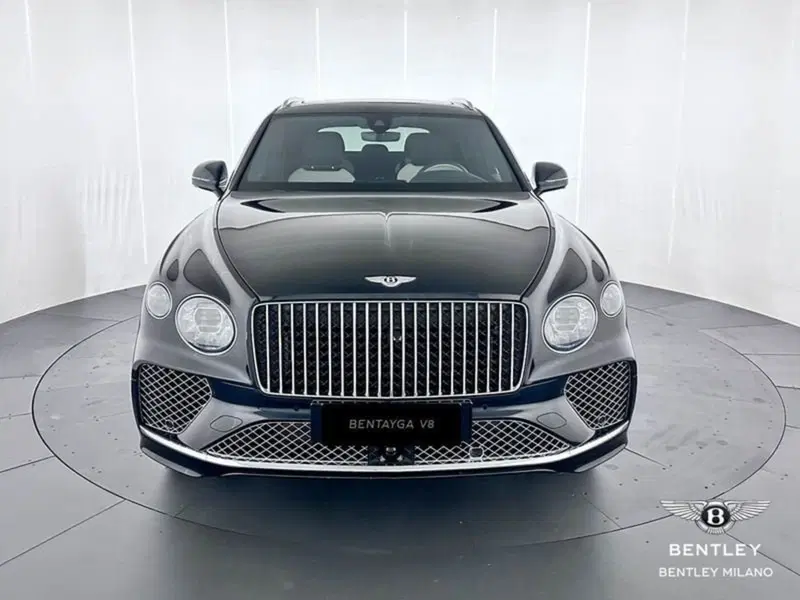 Bentley Bentayga usata a Milano (2)