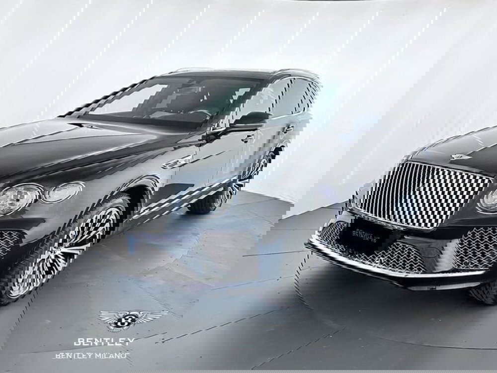 Bentley Bentayga usata a Milano (3)