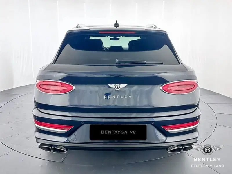 Bentley Bentayga usata a Milano (6)