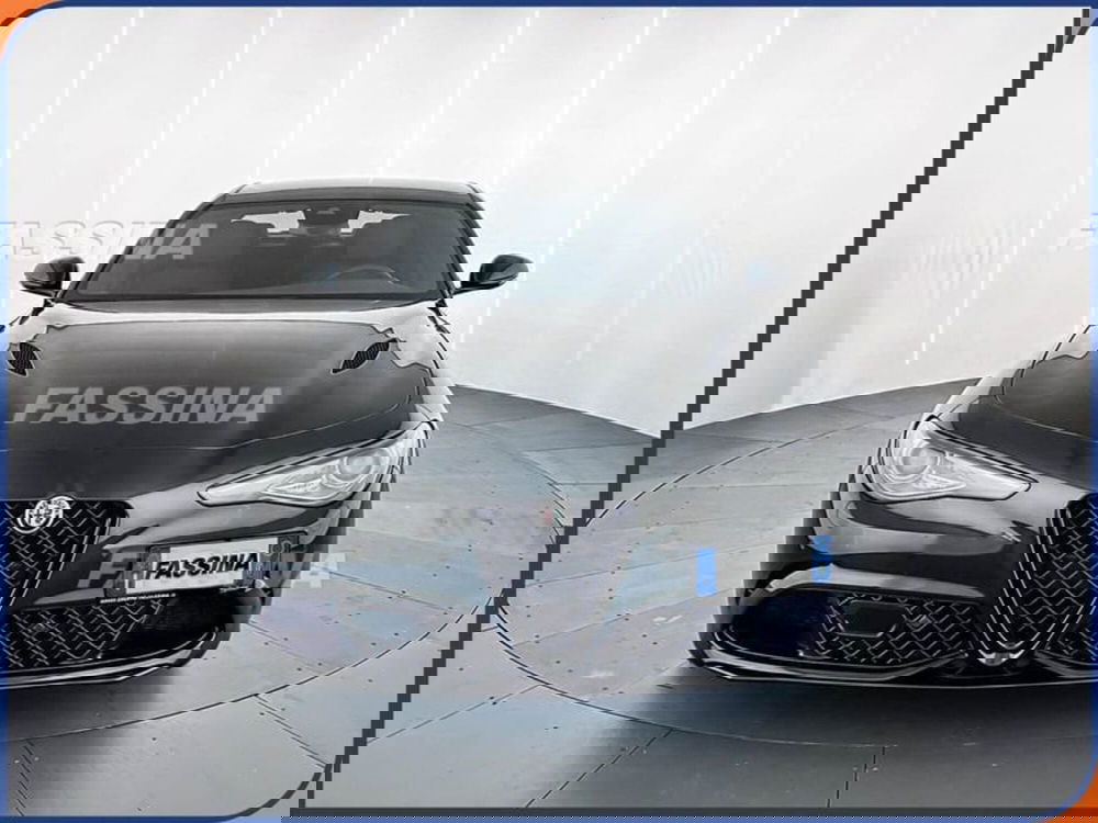 Alfa Romeo Giulia nuova a Milano (2)