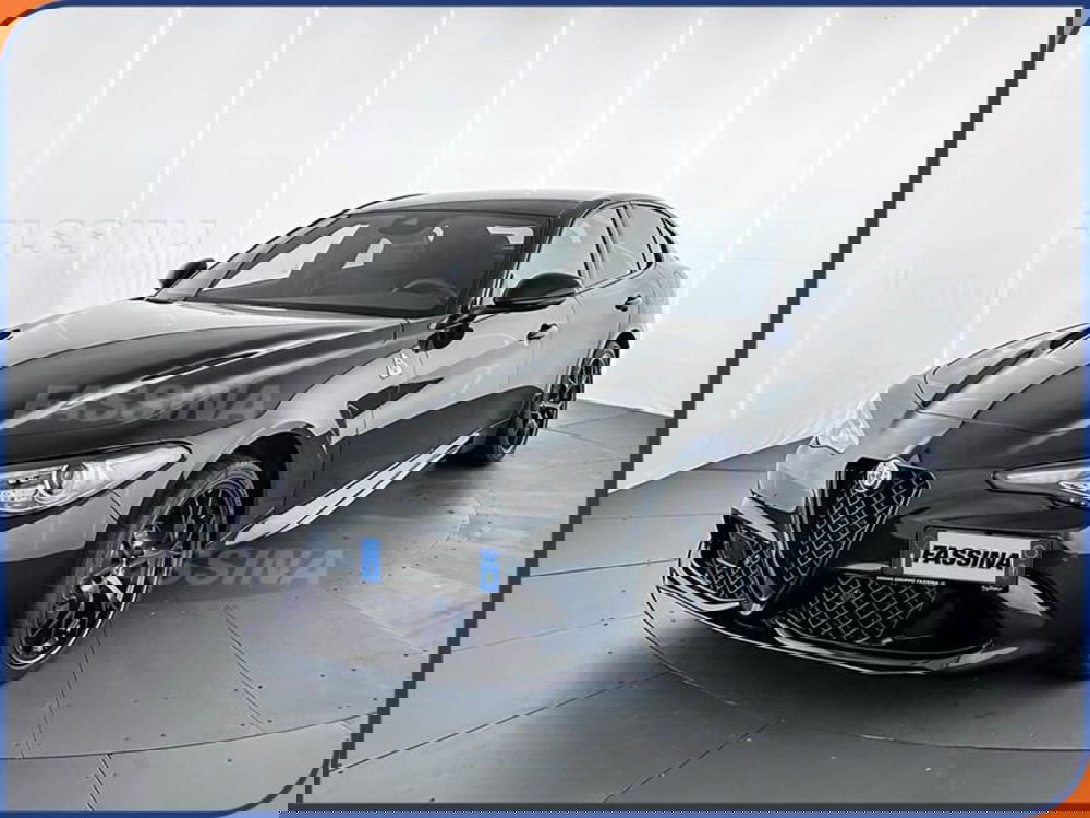 Alfa Romeo Giulia nuova a Milano (3)