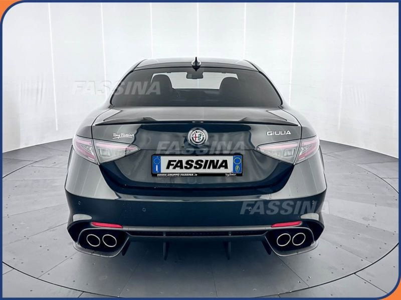 Alfa Romeo Giulia nuova a Milano (5)