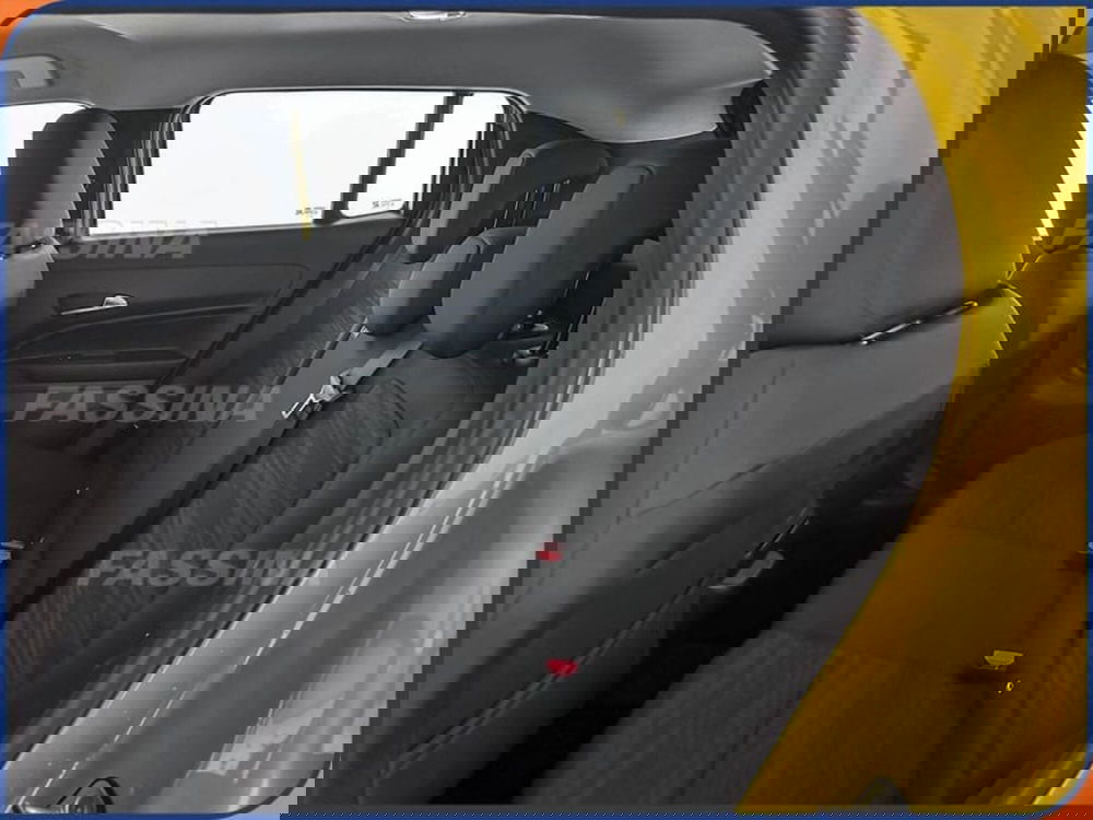 Jeep Avenger nuova a Milano (10)