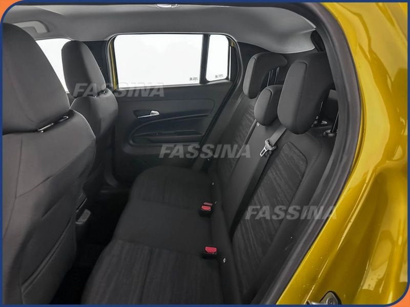 Jeep Avenger nuova a Milano (10)