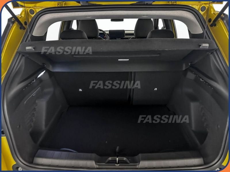 Jeep Avenger nuova a Milano (11)
