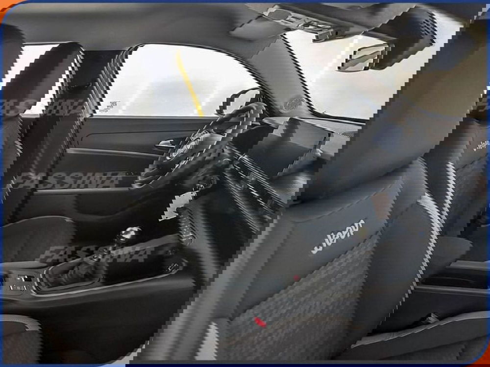 Jeep Avenger nuova a Milano (13)