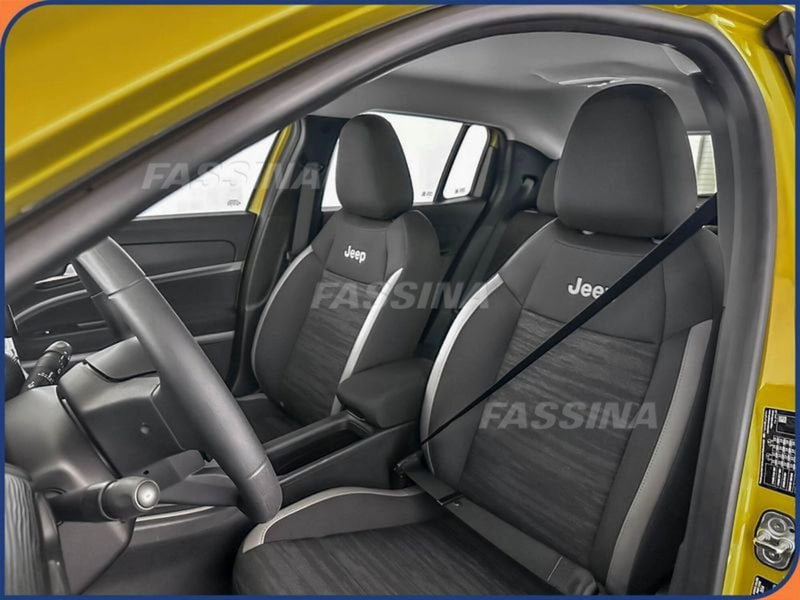 Jeep Avenger nuova a Milano (8)