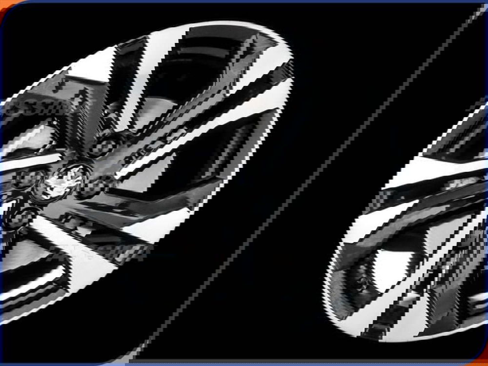 Peugeot 2008 usata a Milano (7)