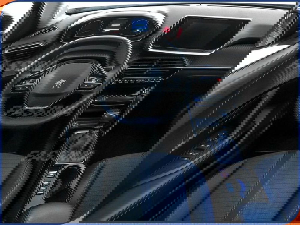 Peugeot 2008 usata a Milano (9)