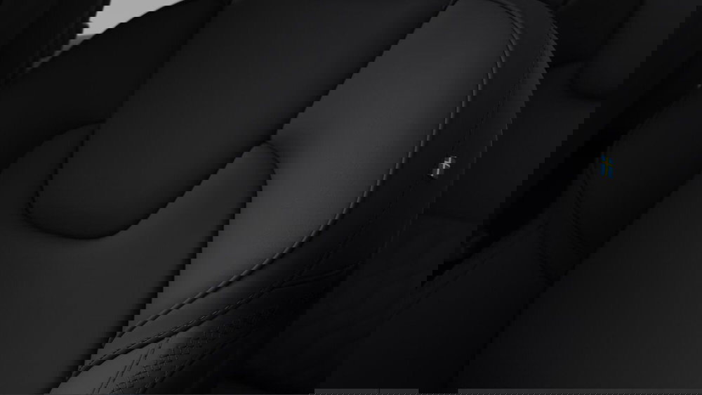 Volvo XC60 nuova a Milano (13)