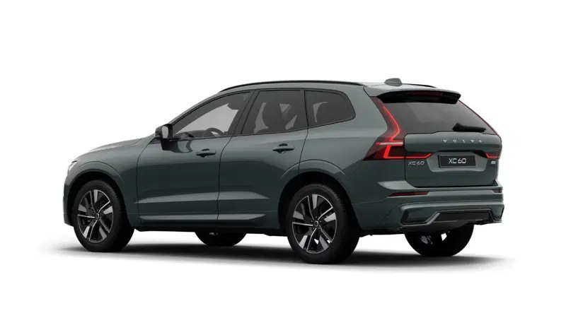 Volvo XC60 nuova a Milano (2)