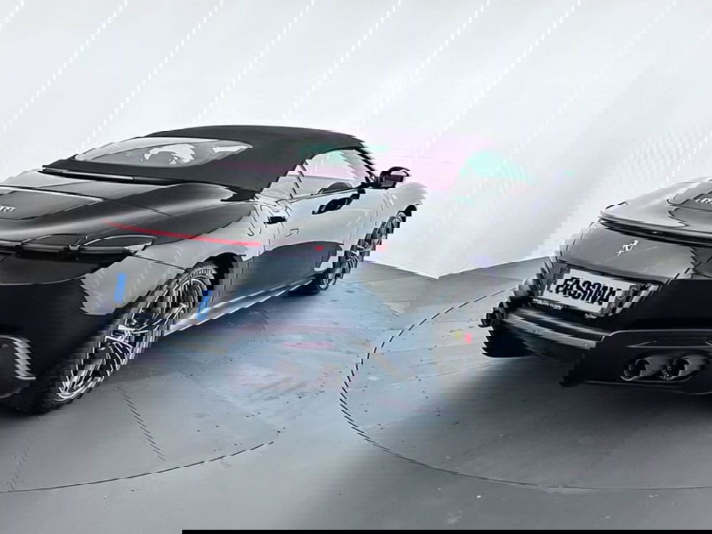 Ferrari Roma Spider usata a Milano (10)