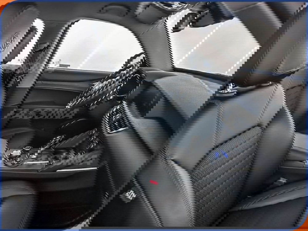 Alfa Romeo Stelvio usata a Milano (14)