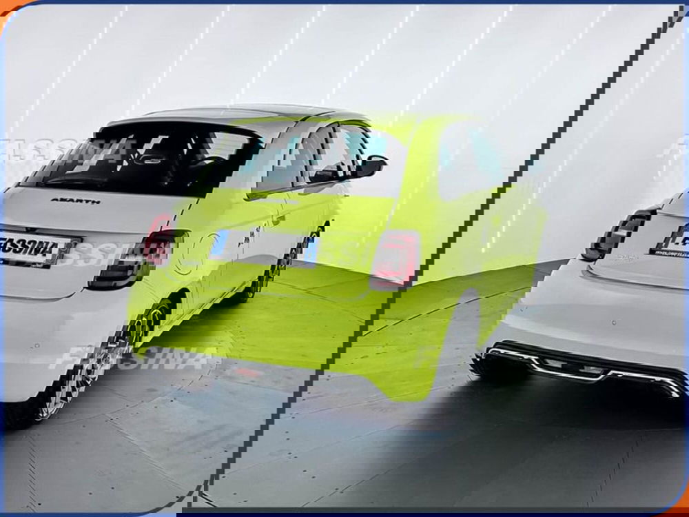 Abarth 500e usata a Milano (6)