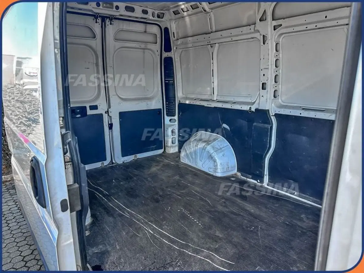 Peugeot Boxer Furgone usata a Milano (9)
