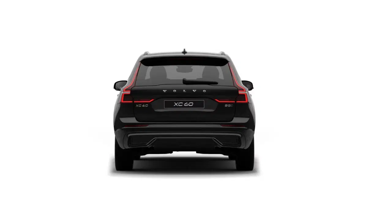 Volvo XC60 nuova a Milano (2)
