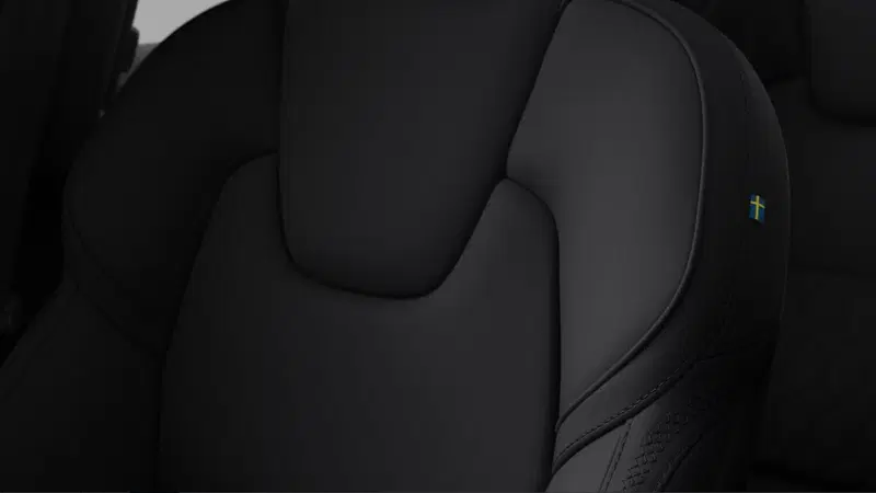 Volvo XC60 nuova a Milano (8)