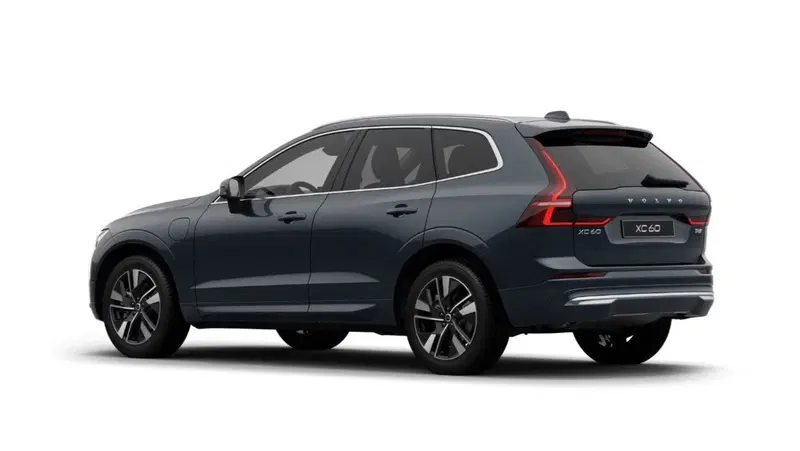 Volvo XC60 nuova a Milano (2)