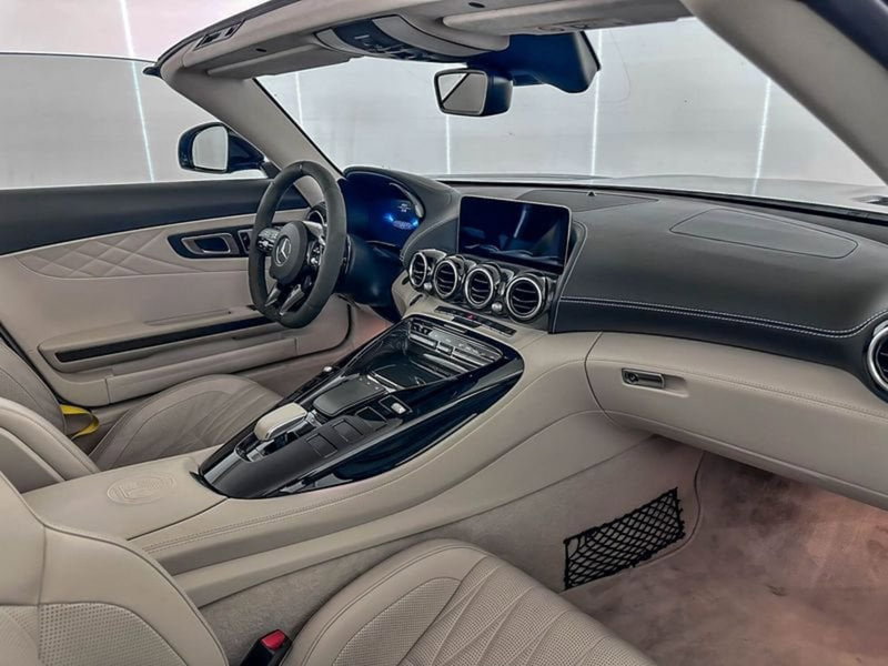 Mercedes-Benz AMG GT R usata a Milano (15)