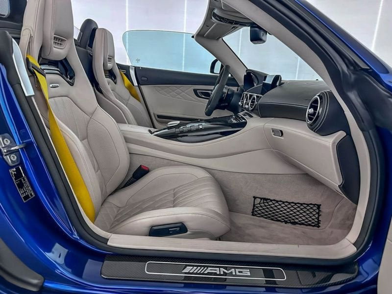 Mercedes-Benz AMG GT R usata a Milano (16)