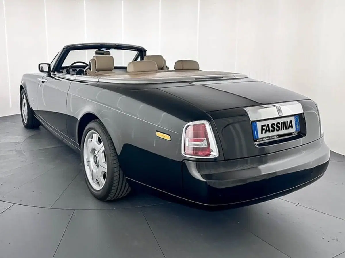Rolls Royce Phantom usata a Milano (5)
