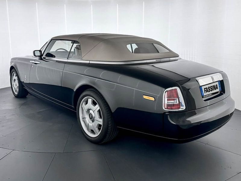 Rolls Royce Phantom usata a Milano (6)