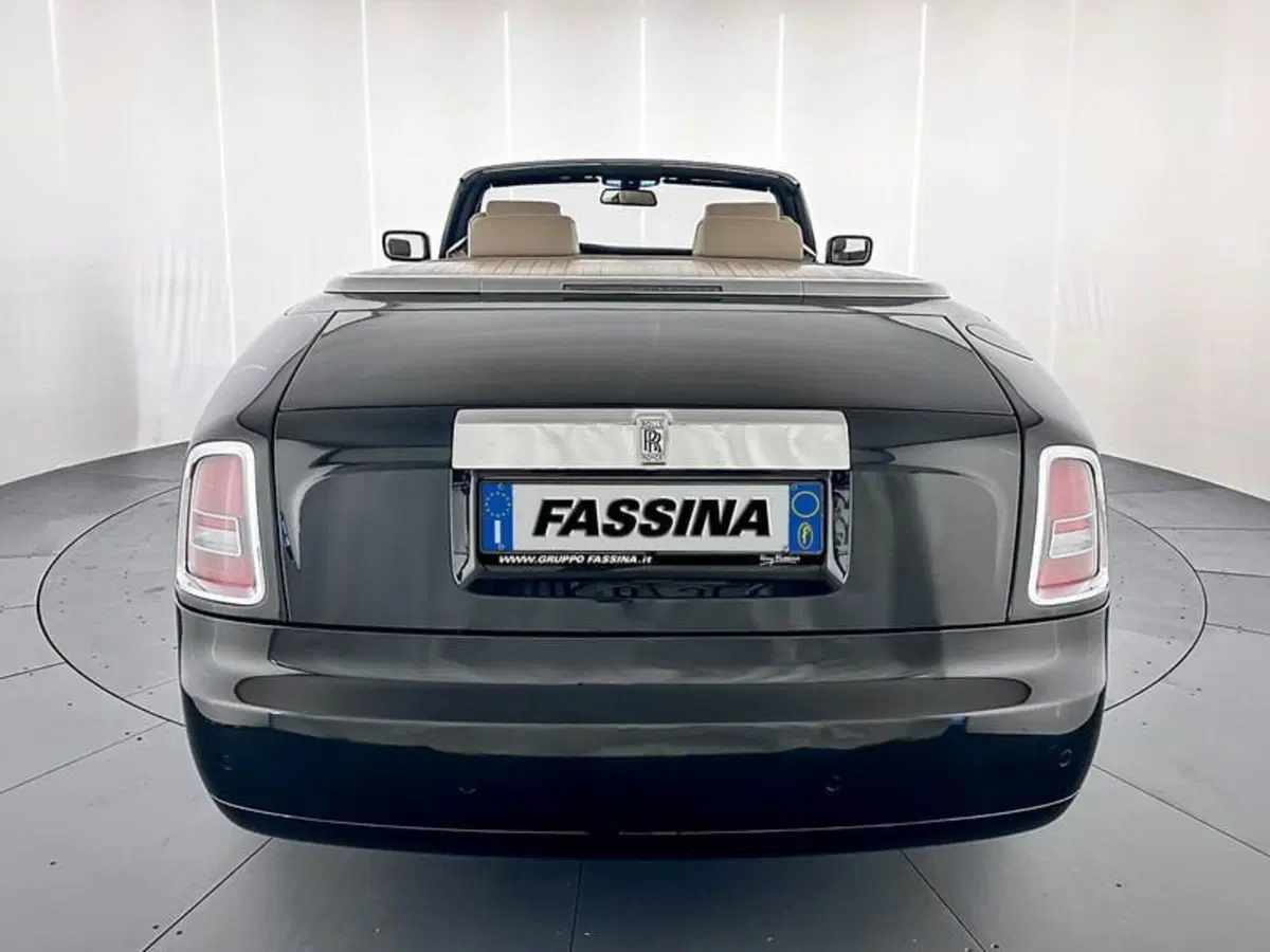 Rolls Royce Phantom usata a Milano (7)