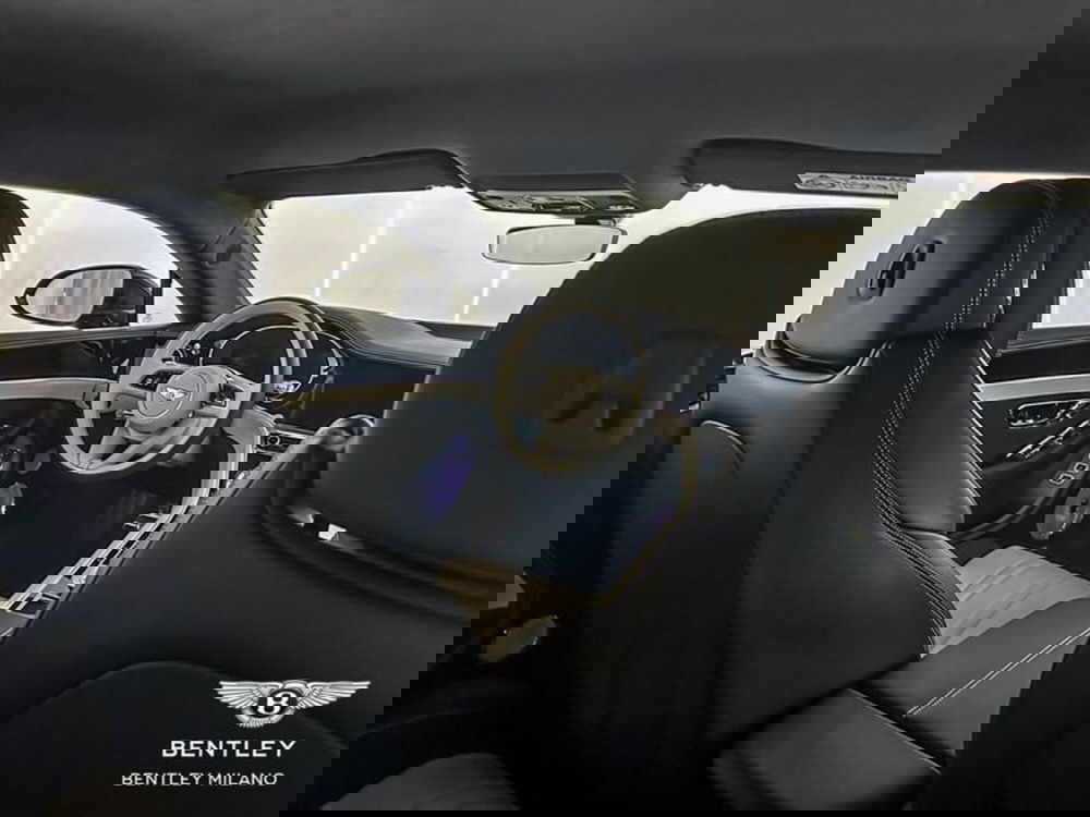 Bentley Continental GT nuova a Milano (12)