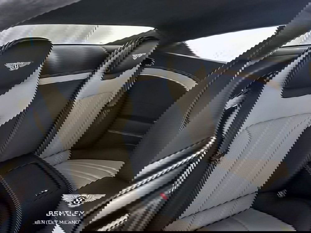 Bentley Continental GT nuova a Milano (13)