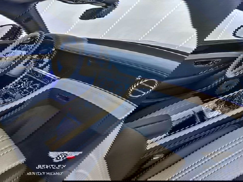 Bentley Continental GT nuova a Milano (14)